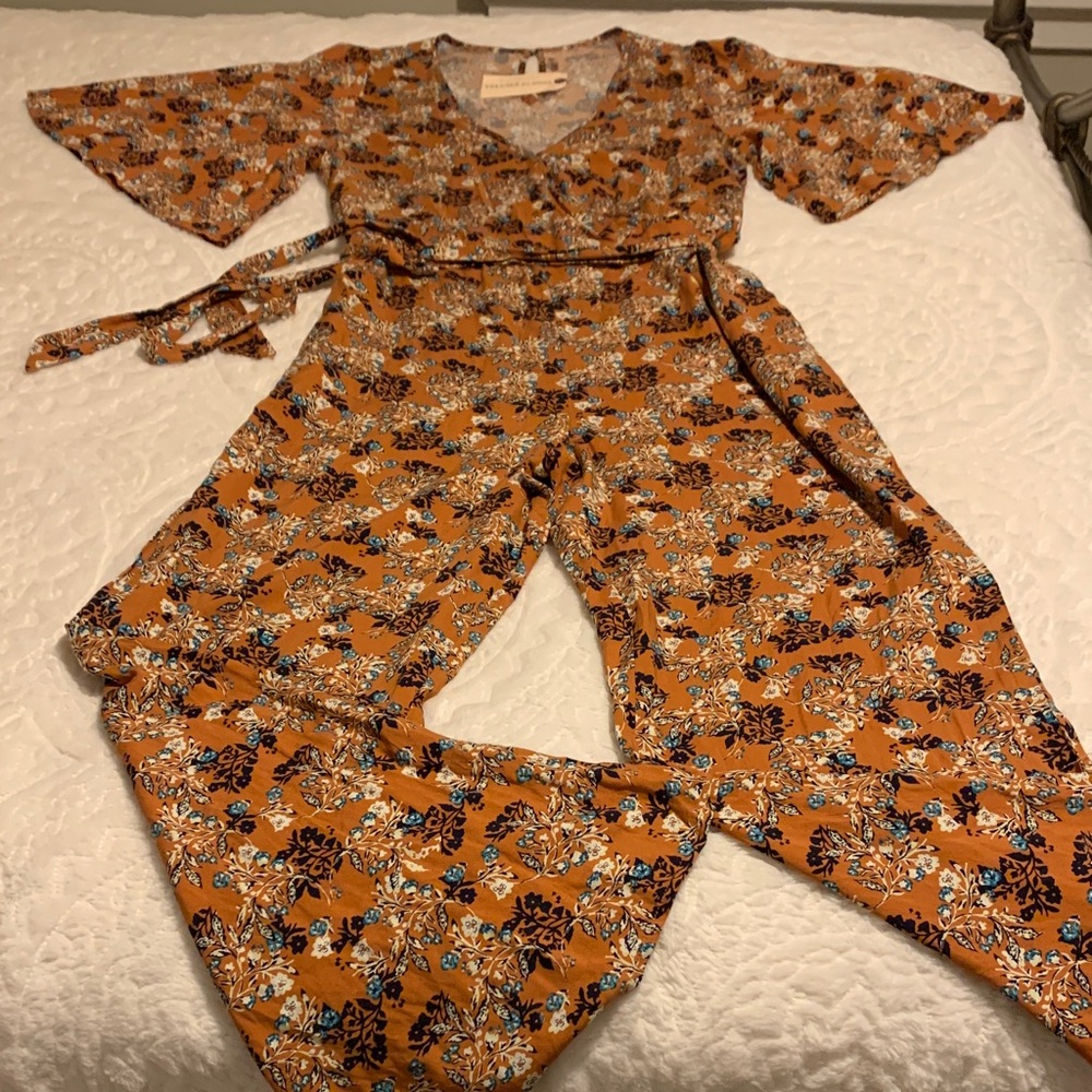 NWT Band of Gypsies Fall Floral Jumpsuit